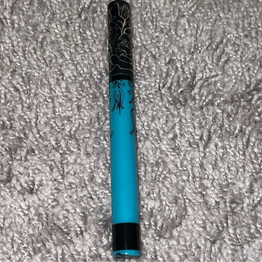 Kvd Beauty bold turquoise